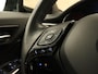 Toyota C-HR / C-HR+ 1.8 Hybrid Style - NAVIGATIE - PARKEERASSISTENT - STOELVERWARMING - STUURVERWARMING - PARKEERSENSOREN VOOR/ ACHTER - KEYLESS ENTRY/ START - DODEHOEK DETECTIE - 18 INCH LICHT METALEN VELGEN - CAMERA