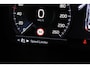 Volvo XC40 2.0 T4 Momentum Automaat | 1e Eigenaar | 100% Dealeronderhouden | Business Pack Connect | Intellisafe Pro Line | Versatility Line | Elektrisch verstelbare voorstoelen | Full-LED koplampen met adaptieve verlichting