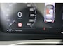 Volvo XC40 2.0 T4 Momentum Automaat | 1e Eigenaar | 100% Dealeronderhouden | Business Pack Connect | Intellisafe Pro Line | Versatility Line | Elektrisch verstelbare voorstoelen | Full-LED koplampen met adaptieve verlichting