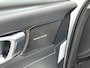 Volvo XC40 T2 AUT Business Pro | Dealer onderhouden | Climate | schuif-/kanteldak | Trekhaak