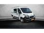 Peugeot Boxer 330 140pk L2H1 Premium | Imperiaal | 3 Persoons | Airco | Zijruit rechts | Vloerafwerking