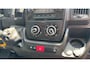 Peugeot Boxer 330 140pk L2H1 Premium | Imperiaal | 3 Persoons | Airco | Zijruit rechts | Vloerafwerking