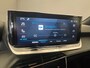Peugeot 2008 1.2 Hybrid 145 Style Carplay | Parkeersensoren | LED | Cruise | Climate Control | DAB | Airco (automatisch) | Apple Carplay/Android Auto|telefoonintegratie premium | Cruise control