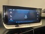 Peugeot 2008 1.2 Hybrid 145 Style Carplay | Parkeersensoren | LED | Cruise | Climate Control | DAB | Airco (automatisch) | Apple Carplay/Android Auto|telefoonintegratie premium | Cruise control