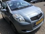 Toyota Yaris 1.3 VVTi Sol / APK MAART 2027 / 5 DEURS / AIRCO / ELECTR RAMEN / RIJDT OK