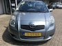 Toyota Yaris 1.3 VVTi Sol / APK MAART 2027 / 5 DEURS / AIRCO / ELECTR RAMEN / RIJDT OK