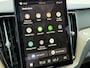 Volvo XC60 2.0 T6 Plug-in hybrid AWD Plus Dark | Panoramadak | Trekhaak | HUD | Memory | Harman Kardon |