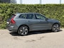 Volvo XC60 2.0 T6 Plug-in hybrid AWD Plus Dark | Panoramadak | Trekhaak | HUD | Memory | Harman Kardon |