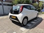 Toyota Aygo 1.0 VVT-i x-play AIRCO CAMERA LED