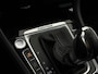 Volkswagen Golf 2.0 TSI AUTOMAAT R 4Motion, achteruitrijcamera, vele opties, keurig nette auto