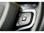 Volvo XC40 1.5 T4 Recharge 155kW/211pk DCT7 Inscription ADAPT.CRUISE + PILOT ASSIST + EL.TREKHAAK + NAPPA LEER + NAVI SENSUS + LANE ASSIST + STUUR-&STOELVERWARMING + CAMERA + STYLING PAKKET + KEYLESS ENTRY&GO + PARKSENSOREN V&A + 19” LM-VELGEN!!