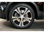 Volvo XC40 1.5 T4 Recharge 155kW/211pk DCT7 Inscription ADAPT.CRUISE + PILOT ASSIST + EL.TREKHAAK + NAPPA LEER + NAVI SENSUS + LANE ASSIST + STUUR-&STOELVERWARMING + CAMERA + STYLING PAKKET + KEYLESS ENTRY&GO + PARKSENSOREN V&A + 19” LM-VELGEN!!