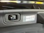 Mercedes-Benz C-klasse 300 e AMG Line / Pano / Burmester / Camera / Sfeerverlichting / Stoelverwarming / Trekhaak / DAB