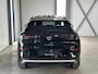 Volkswagen T-Roc 1.5 eTsi 150 pk Life First Edition | Comfort | Camera | Trekhaak |