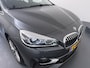 BMW 2-Serie Gran Tourer 220i 7p. Business Edition Plus LEDER / Navigatie / Camera / Parkeersensoren / Stoelverwarming / Carplay / 18'' LMV