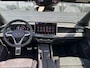 Volkswagen Passat VARIANT 1.5 eTSI R-LINE BUSINESS I WINTERPAKKET I SCHUIF/KANTELDAK I 360° CAMERA I GROOT SCHERM