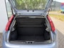 Fiat Punto Grande 1.4-16V Dynamic 5-Deurs 6-Bak 96 PK. Goed rijdende inruilauto met nieuwe APK !!!
