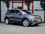 Volkswagen T-Cross 1.0 TSI Style | Stoelverwarming | Camera | LED Koplampen | Adaptieve Cruise Control | Apple Carplay | Android Auto | DAB+ Radio | Metallic Lak | 17'' Lichtmetalen Velgen | Privacy Glas |