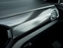 Volkswagen T-Cross 1.0 TSI Style | Stoelverwarming | Camera | LED Koplampen | Adaptieve Cruise Control | Apple Carplay | Android Auto | DAB+ Radio | Metallic Lak | 17'' Lichtmetalen Velgen | Privacy Glas |