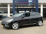 Renault Clio 0.9 TCe Limited / NL-Auto / 1e-Eigenaar! / Dealer-Onderhouden! / Cruise-Control / Keyless / Climate-Control / DAB Radio-Bluetooth / Navi / Camera / 16'' LMV / ENZ.