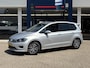 Volkswagen Golf Sportsvan 1.2 TSI Connected Series / Automaat / Adaptieve Cruise-Control / Stoelverwarming / Trekhaak / Apple-Carplay & Android-Auto / Dodehoek-Detectie / Climate-Control / DAB Radio-Bluetooth / Navi / PDC V+A / Camera / 16'' LMV / All-Season / ENZ.