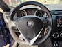 Alfa Romeo Giulietta 1.4 Turbo MultiAir Business Super / Automaat / NL-Auto / Vol-Leder / Stuurwiel-Flippers / Cruise-Control / Climate-Control / DAB Radio-Bluetooth / Navi / PDC / 18'' LMV / All-Season / ENZ.