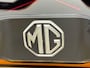 MG MG4 ELECTRIC LUXURY 64 kWh | SoH 96 % | WARMTEPOMP | NAVI | CLIMA | CRUISE ADAPT. | CAMERA | PRIVACY GLASS | 17'' LM VELGEN | STOEL- & STUURVERWARMING |