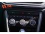 Volkswagen T-Roc 1.5 TSI | LED | Trekhaak | Adapt.Cruise | Stoelverw. | Camera | Allweatherb. | PDC | Highline