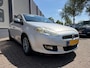 Fiat Bravo 1.4 Dynamic 90PK Cruise,ElektrRamen+Spiegels,Isofix,Radio/Cd-Speler,City-Steering,CentrVergr