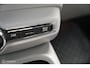 Volvo XC40 1.5 T5 Plug-in hybrid Ultimate Bright | Harman Kardon | ACC | Trekhaak | Memory | Stoelverwarming | Fjord Blauw | Facelift