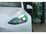 Tesla Model Y RWD 58 kWh | Autopilot 3.0 Ryzen | Stoel en stuurwielverw. | 1e eigenaar | Premium interieur | Pearl White | Spoiler | LFP batterij | SOH 93%