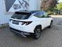 Hyundai Tucson 1.6 T-GDI PHEV 265 Pk Comfort 4WD | Bicolor | Navigatie | Camera | Clima | Cruise | Keyless | 19".
