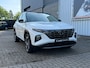 Hyundai Tucson 1.6 T-GDI PHEV 265 Pk Comfort 4WD | Bicolor | Navigatie | Camera | Clima | Cruise | Keyless | 19".