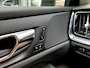 Volvo V60 2.0 T6 Recharge AWD Inscription Expression Leer Navi Clima PDC