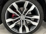 Volkswagen T-Roc 1.5 TSI Sport Business R | TREKHAAK | NAVIGATIE | CAMERA