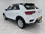 Volkswagen T-Roc 1.0 TSI Style Business TREKHAAK | NAVIGATIE | PARKEERSENSOREN VOOR-EN ACHTER