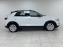 Volkswagen T-Roc 1.0 TSI Style Business TREKHAAK | NAVIGATIE | PARKEERSENSOREN VOOR-EN ACHTER