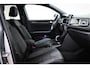 Volkswagen T-Roc 1.5 TSI R-Line Edition | IQ LIGHT | STUURVERWARMING | DRAADLOZE LADER | CAMERA | 18"