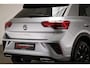 Volkswagen T-Roc 1.5 TSI R-Line Edition | IQ LIGHT | STUURVERWARMING | DRAADLOZE LADER | CAMERA | 18"