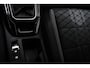 Volkswagen T-Roc 1.5 TSI R-Line Edition | IQ LIGHT | STUURVERWARMING | DRAADLOZE LADER | CAMERA | 18"