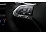 Volkswagen T-Roc 1.5 TSI R-Line Edition | IQ LIGHT | STUURVERWARMING | DRAADLOZE LADER | CAMERA | 18"