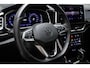 Volkswagen T-Roc 1.5 TSI R-Line Edition | IQ LIGHT | STUURVERWARMING | DRAADLOZE LADER | CAMERA | 18"