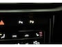 Volkswagen T-Roc 1.5 TSI R-Line Edition | IQ LIGHT | STUURVERWARMING | DRAADLOZE LADER | CAMERA | 18"