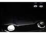 Volkswagen T-Roc 1.5 TSI R-Line Edition | IQ LIGHT | STUURVERWARMING | DRAADLOZE LADER | CAMERA | 18"