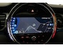 MINI Cooper 5-Deurs 1.5 Classic | COMFORT / CONNECTED NAVIGATION- PACK | PANORAMADAK | DAB | APPLE | 17"