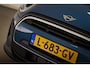 MINI Cooper 5-Deurs 1.5 Classic | COMFORT / CONNECTED NAVIGATION- PACK | PANORAMADAK | DAB | APPLE | 17"