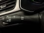 Renault Captur 1.0 TCe 90 Intens | Navigatie | Climate Control | Cruise Control | Lichtmetalen velgen 17" | Parkeersensoren voor, achter en achteruitrijcamera