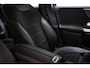 Mercedes-Benz B-klasse 180 Business Solution AMG | HALF LEDER | STOELVERWARMING | APPLE | CAMERA | TREKHAAK
