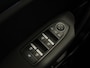 Renault Captur 1.3 TCe 140 EDC Intens | Navigatie | Climate Control | Cruise Control | Lichtmetalen velgen 18"