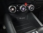 Renault Captur 1.6 E-Tech Plug-in Hybrid 160 Intens Trekhaak | Navigatiesysteem | Automaat | Cruise control